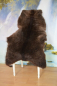 Preview: Öko Lammfell Modell Grizzly XXL – Dunkelbraunes Kurzhaar Naturfell Unikat