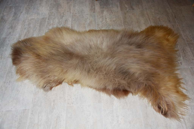 Öko Lammfell Honey Silbergrau XXXL – Echtes Naturfell Teppich 130cm