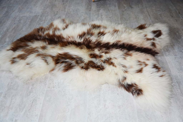 Öko Lammfell Yeti Beige Braun getupft XXL Naturfell