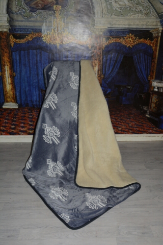 Schurwolle Tagesdecke Silbergrau XXL (200x155cm) – Premium Rheumadecke im Western-Design