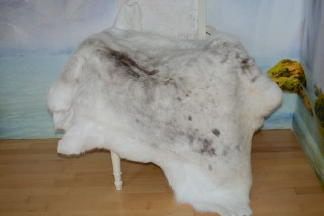 Öko Rentierfell White Diamond Weiß XXL – Seltene Übergröße 135cm