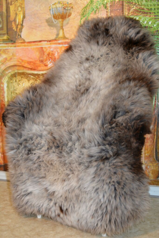 Öko Lammfell Gigant Tricolor XXXL – Dreifarbiges Naturfell Unikat 155cm