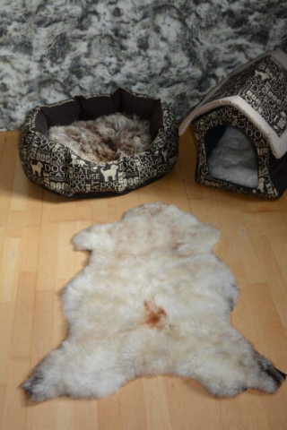 Öko Lammfell Tierbett & Hundebett Monsterfell Silbergrau Beige