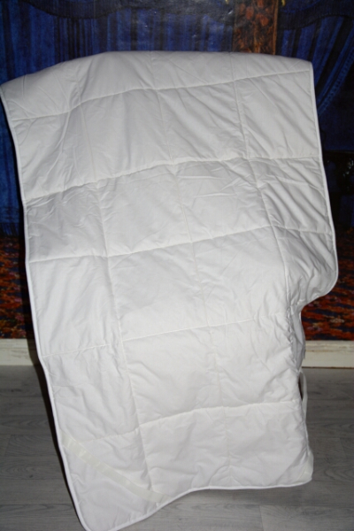 Premium Schurwolle Unterbett (200x90cm) – Gesteppte Matratzenauflage für erholsamen Schlaf