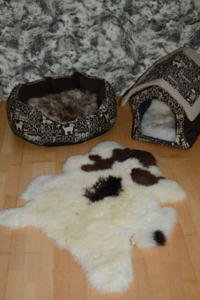 B-Ware Öko Lammfell Tierbett & Hundebett – Weiches Naturfell 75x50cm