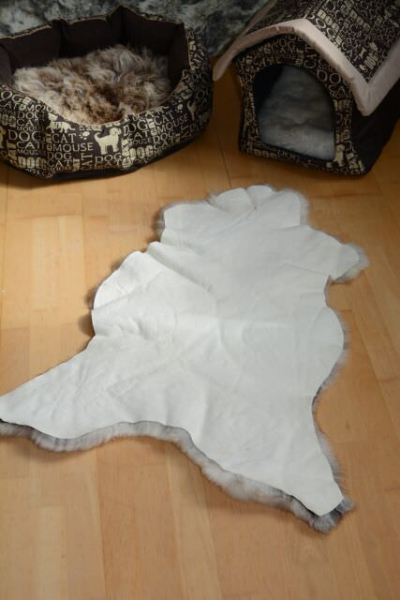 Öko Lammfell Tierbett & Hundebett Monsterfell Silbergrau Beige