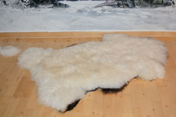 Öko Lammfell seltene Überbreite XXL – Echtes Naturfell 120x95cm